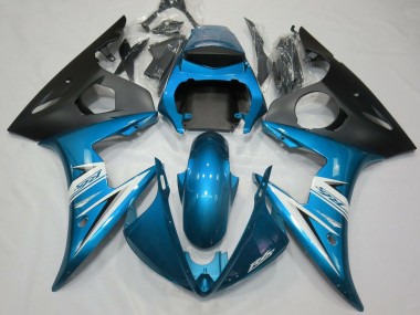 03-04 Azzurro & Bianco R6 Carena