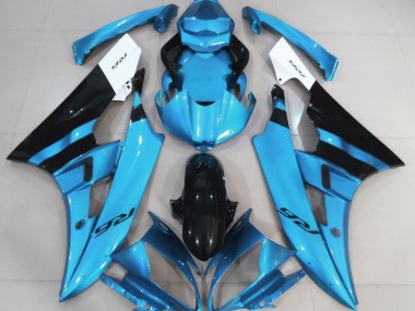 06-07 Azzurro Lucido & Nero R6 Carena